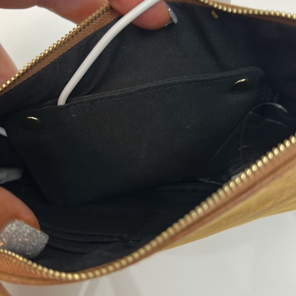 Francesca’s brown suede wristlet w tassel Charging Wristlet Power Bank USB Cord - Picture 7 of 12